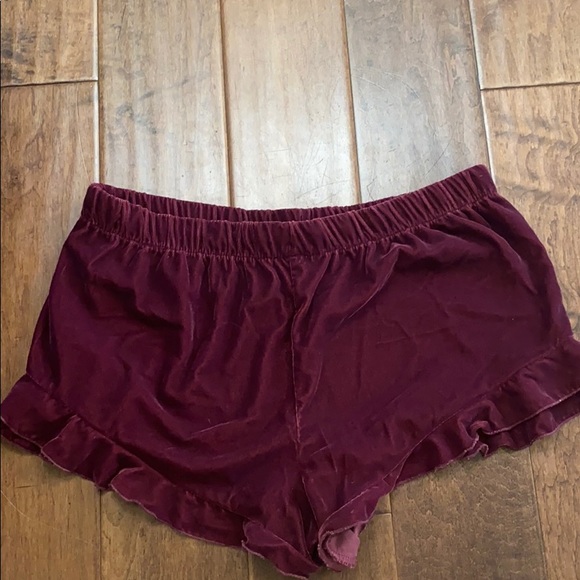 VS velvet ruffle PJ shorts - Picture 4 of 5